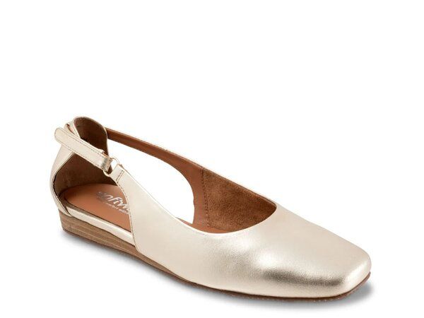 ソフトウォーク レディース シューズ パンプス Softwalk Venice Wedge Flat Champagne シャンパン