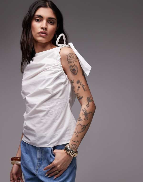トップショップ レディース トップス タンクトップ ギャザー ノースリーブ Topshop poplin ruched shoulders sleeveless top IVORY アイボリー