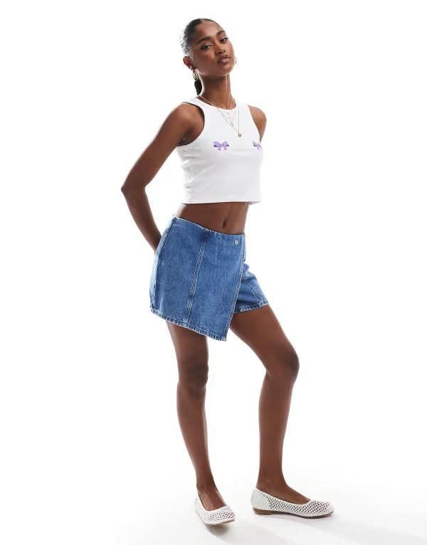 ピーシーズ レディース ボトムス スカート ミニ デニム PIECES wrap front denim mini skort in mid Medium blue denim デニム