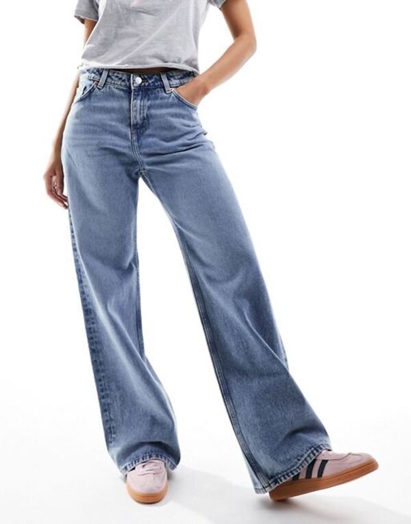 モンキ レディース ボトムス デニムパンツ ローライズ ジーンズ Monki Naoki low rise loose fit jeans in mid blue wash Mid blue wash