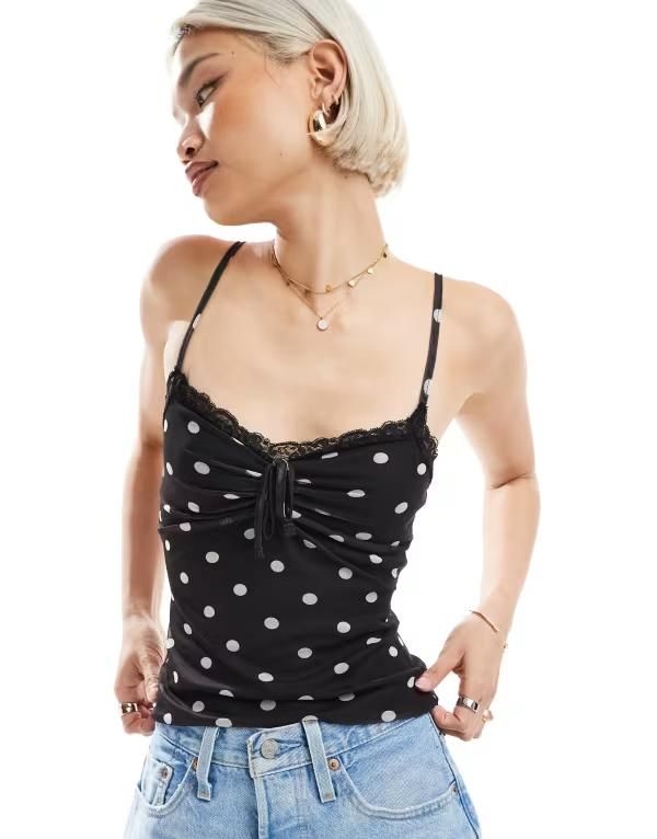 ミスセルフフリッジ レディース トップス タンクトップ ドット柄 レーストリム ドット レース Miss Selfridge lace trim cami top in polka dot Polka