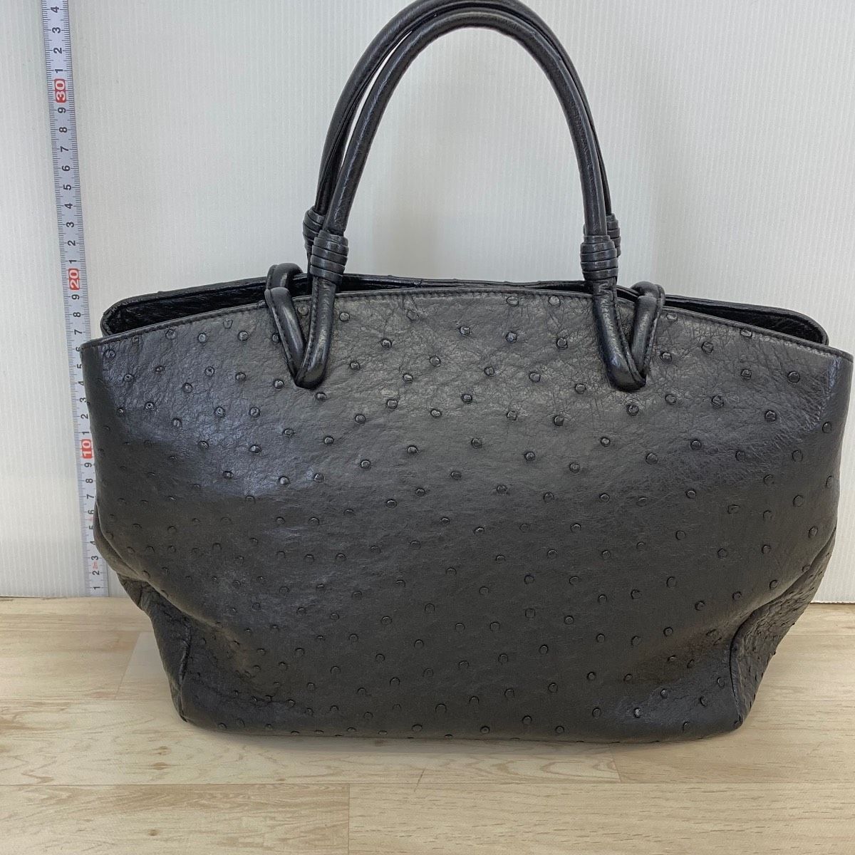 美品 オーストリッチ ハンドバッグ/トートバッグ ブラック 黒