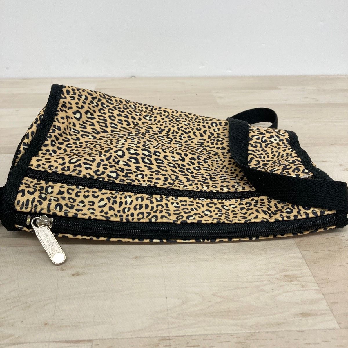 LESPORTSAC/レスポートサック ショルダーバッグ ヒョウ柄/レオパード