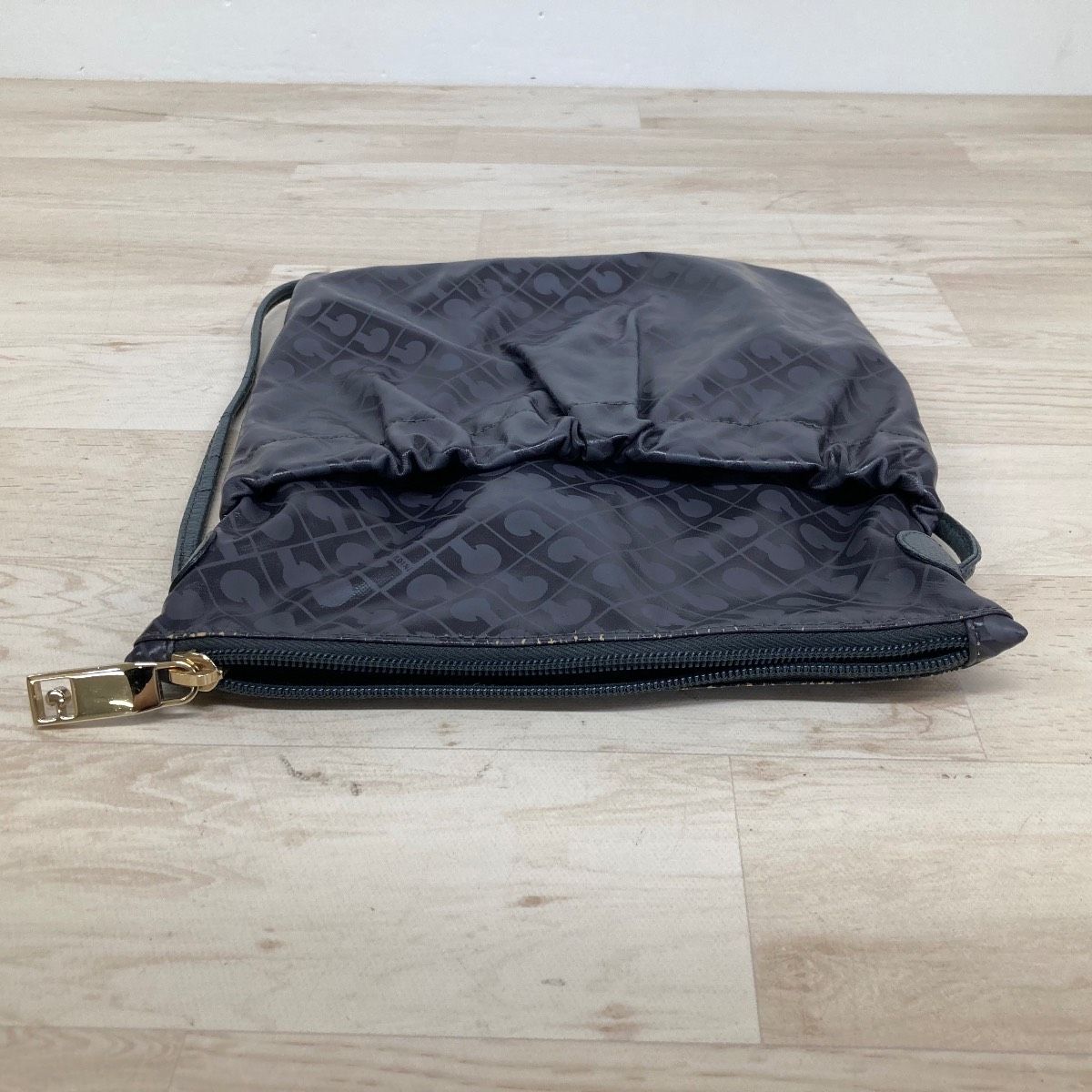 GHERARDINI/ゲラルディーニ 総柄 ショルダーバッグ ネイビー系/ダーク