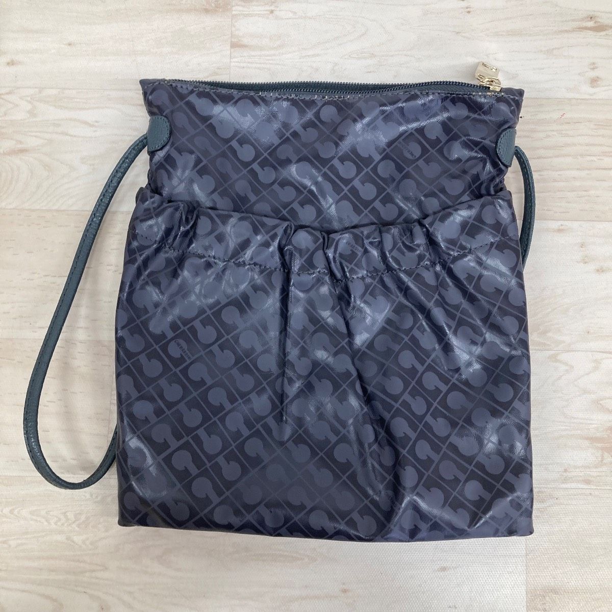 GHERARDINI/ゲラルディーニ 総柄 ショルダーバッグ ネイビー系/ダーク