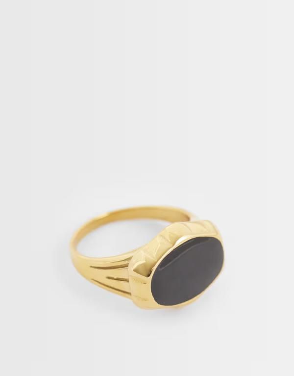 エイソス レディース アクセサリー リング Tシャツ ASOS DESIGN stainlessteel signet ring with molten black stonesetone GOLD