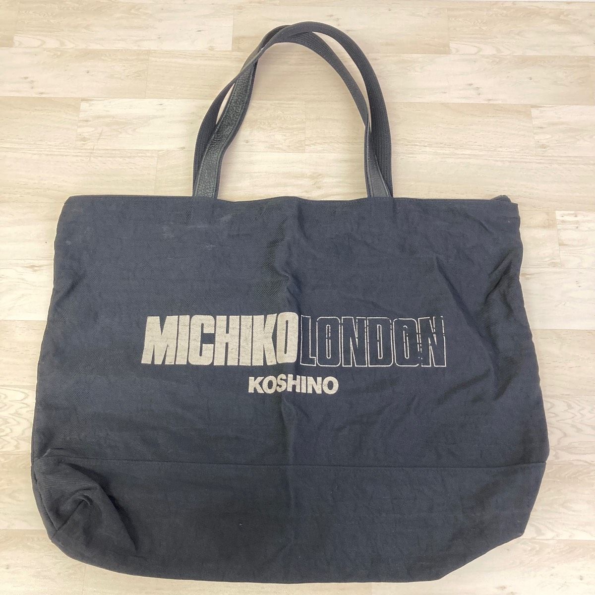 MICHIKO LONDON KOSHINO トートバッグ ブラック ロゴプリント ミチコ