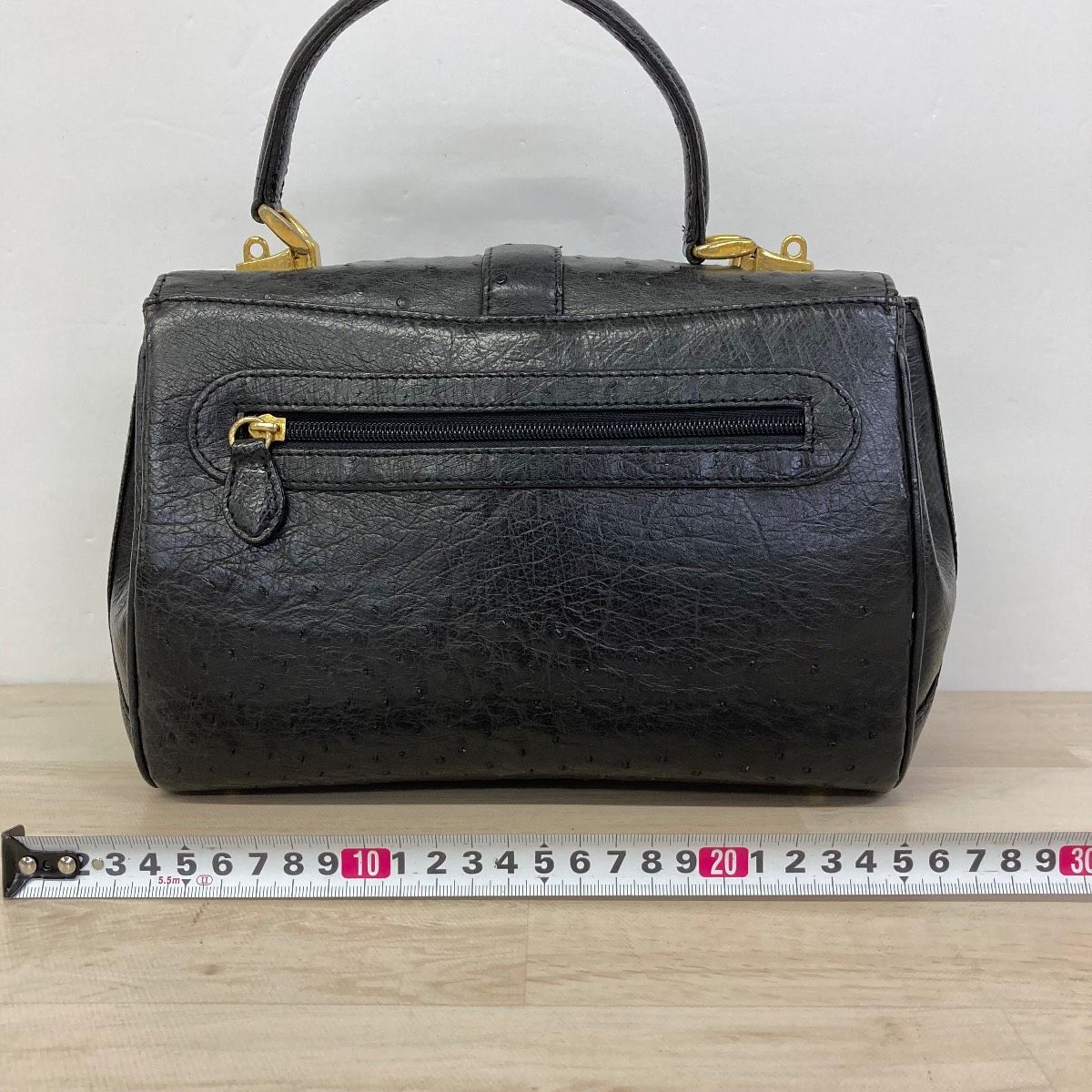 オーストリッチ ハンドバッグ ブラック / 黒 ゴールド金具