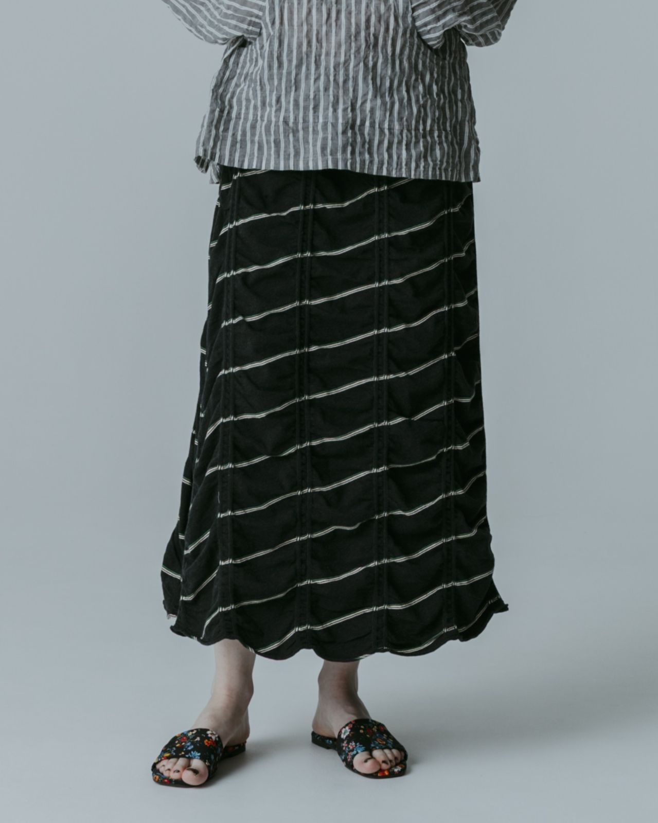MEYAME メヤメ TUCKED JACQUARD BORDER SKIRT MEY-2432 BLACK ボーダー スカート