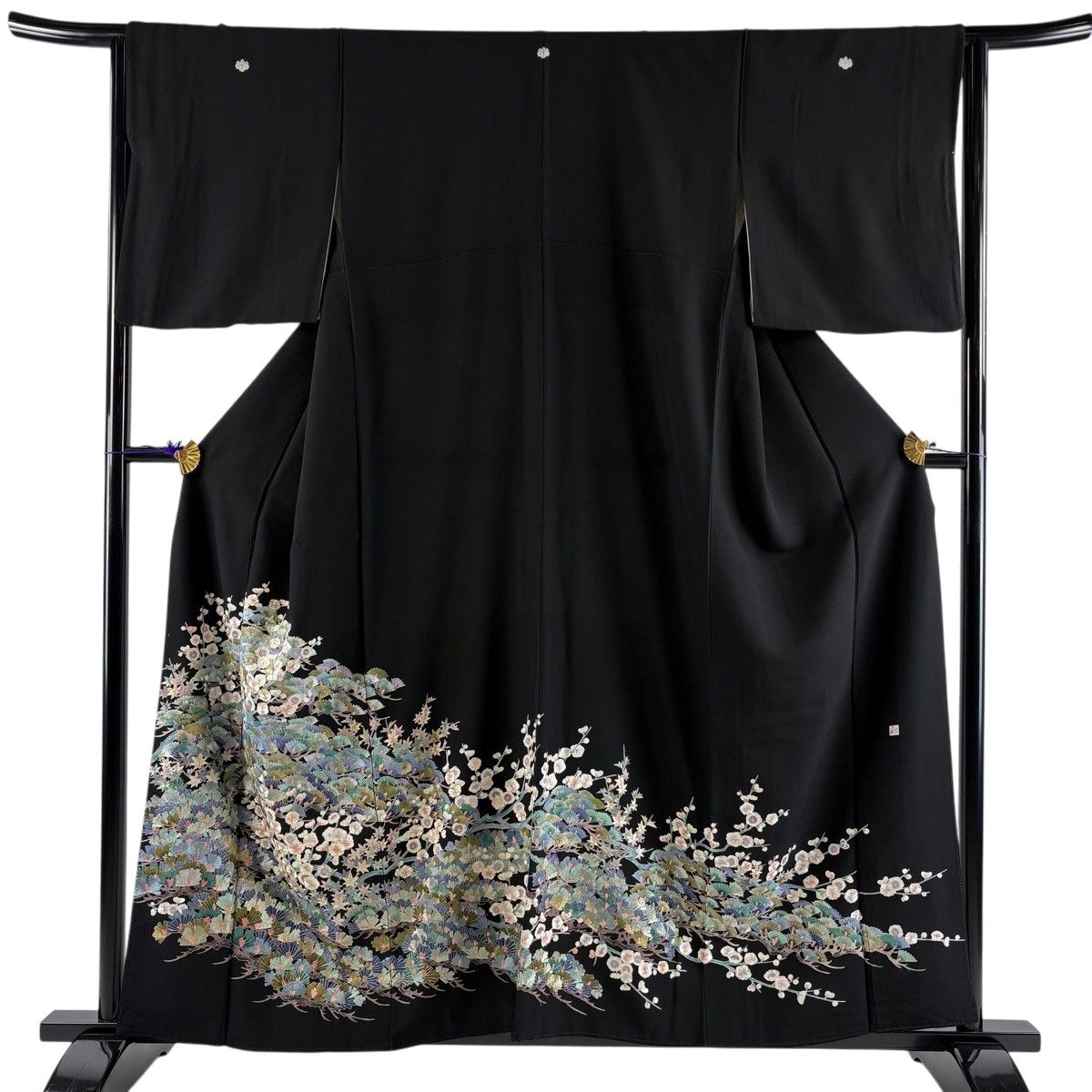 色留袖 身丈157.5cm 裄丈63.5cm S 袷 落款 松梅 紅葉 刺繍 金彩 黒 正絹 名品 【中古】