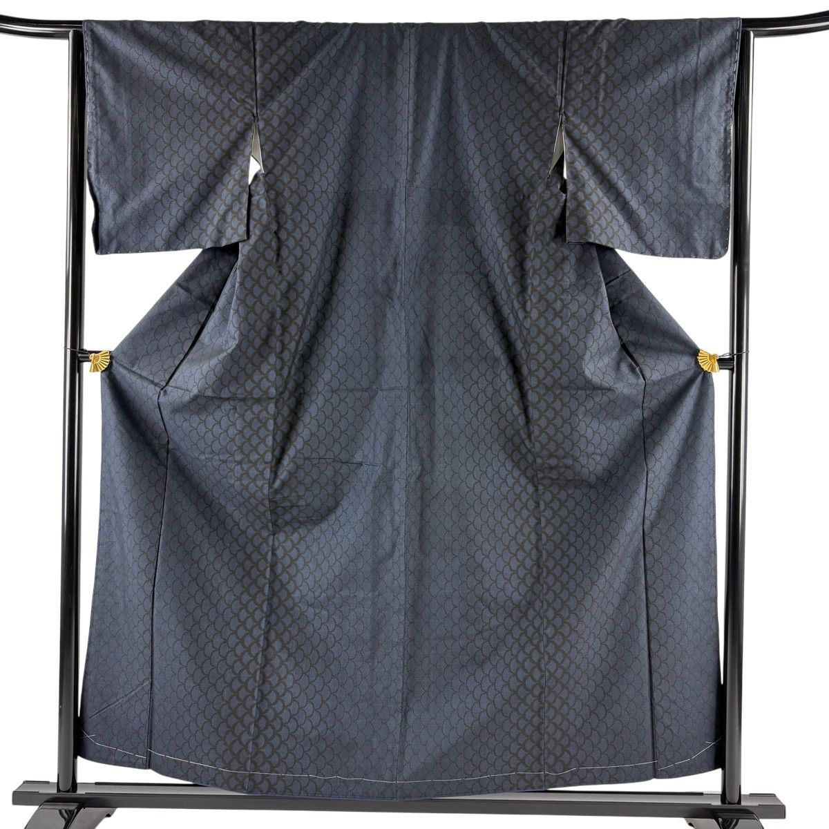 【美品】 紬 身丈157cm 裄丈64.5cm M 袷 幾何学模様 濃紺 正絹 秀品 【中古】