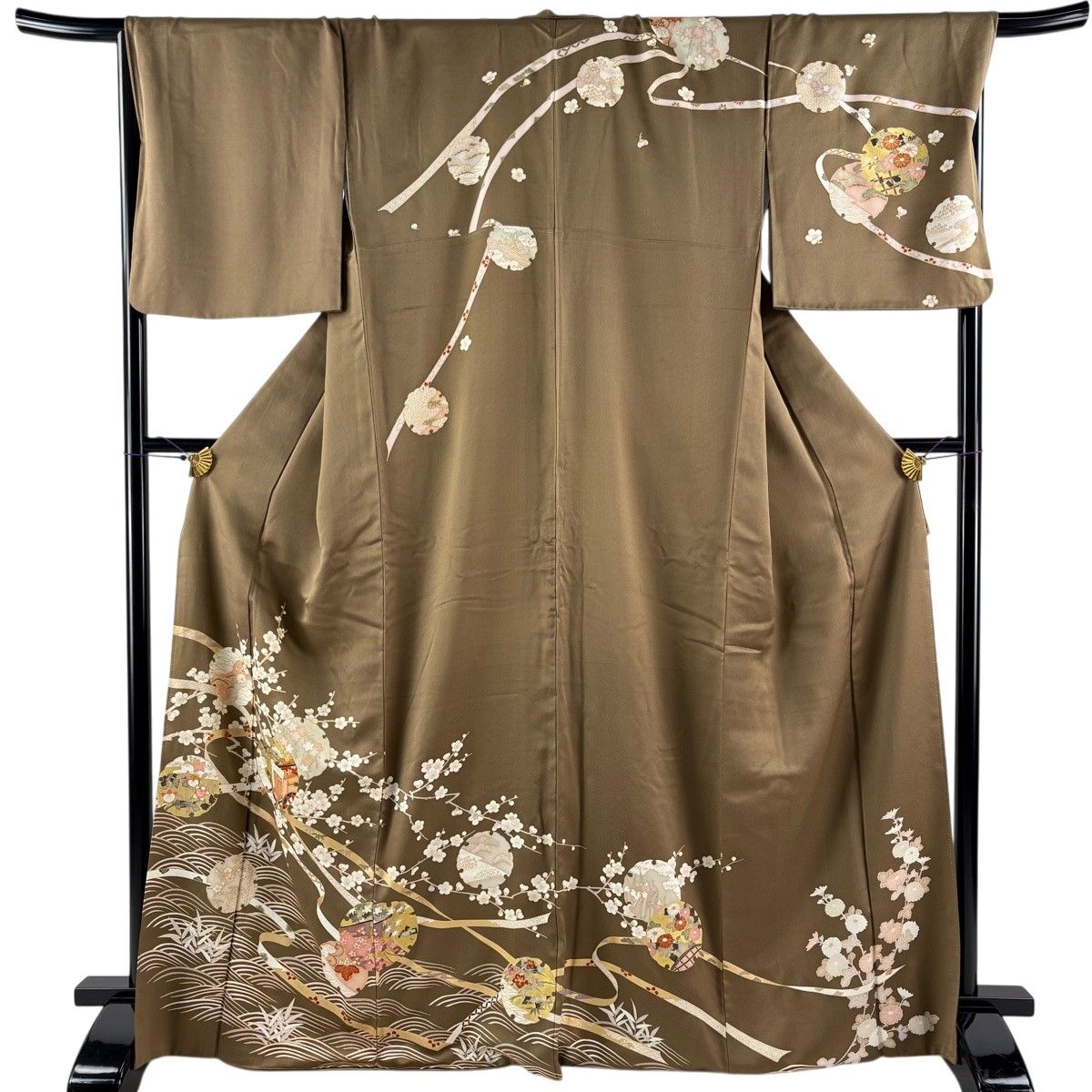 訪問着 身丈168.5cm 裄丈69cm L 袷 松竹梅 御所車 金糸 金彩 茶色 正絹 秀品 【中古】