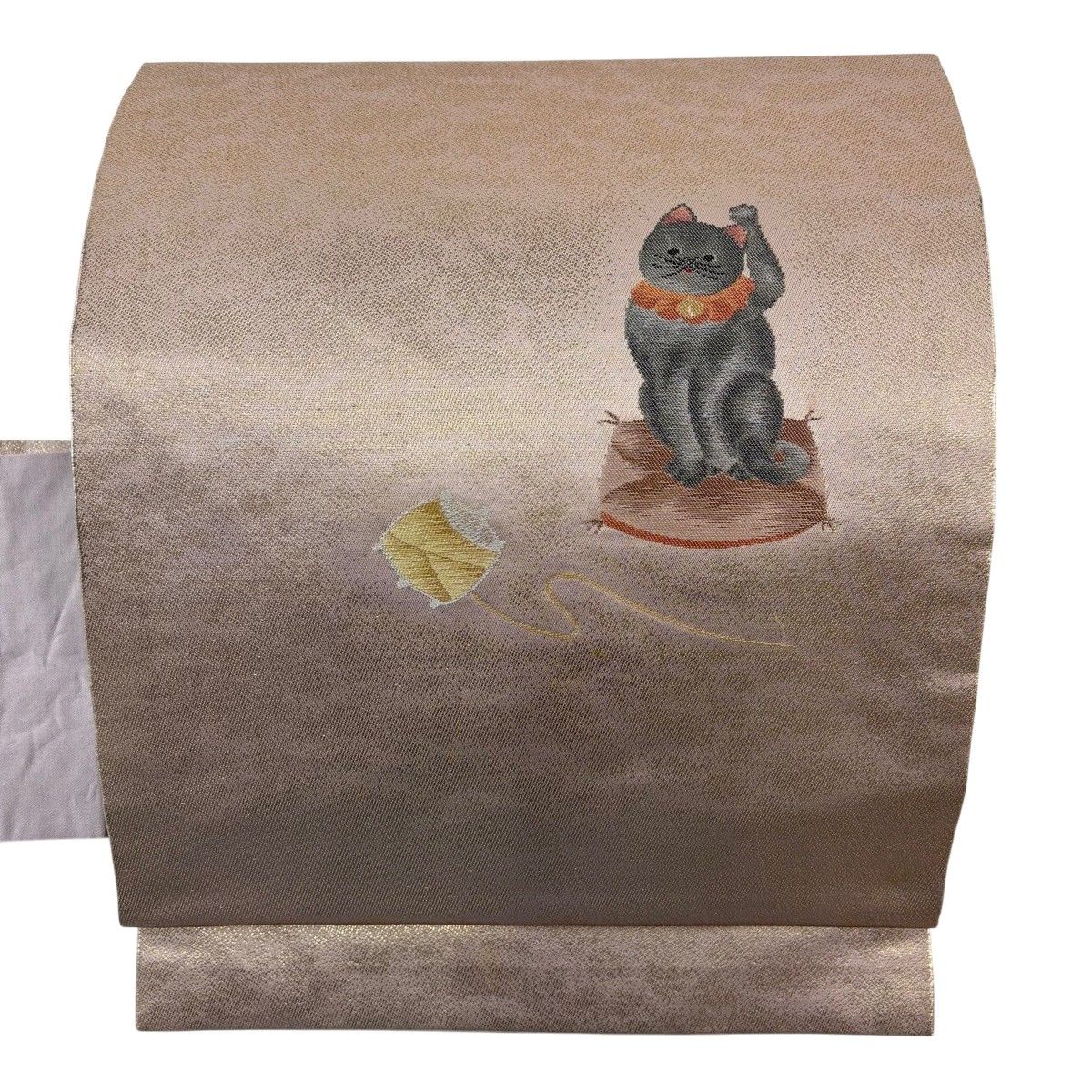 名古屋帯 逸品 招き猫 糸巻き 箔 ピンクベージュ 正絹 【中古】
