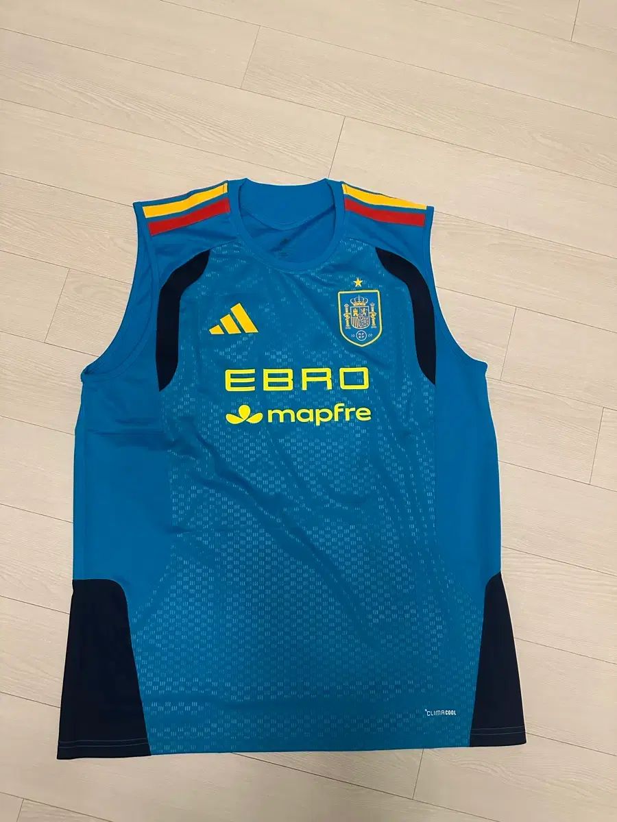 アディダス スペイン代表チーム Tシャツ 26 トレーニング スリーブレス 3XL 新品
