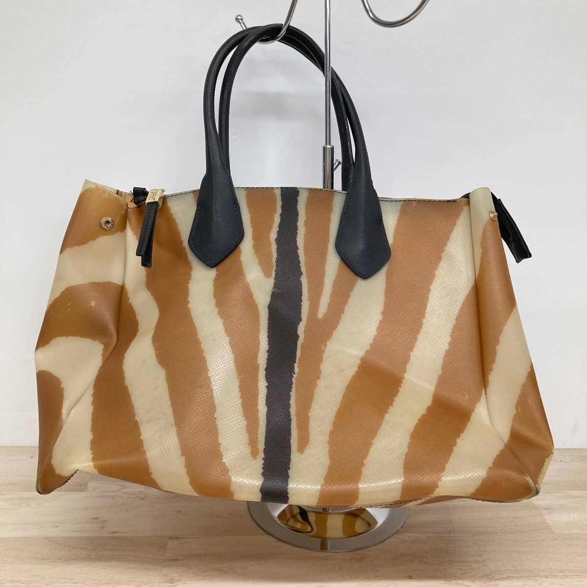 GUM Gianni Chiarini Design トートバッグ/ハンドバッグ ゼブラ柄