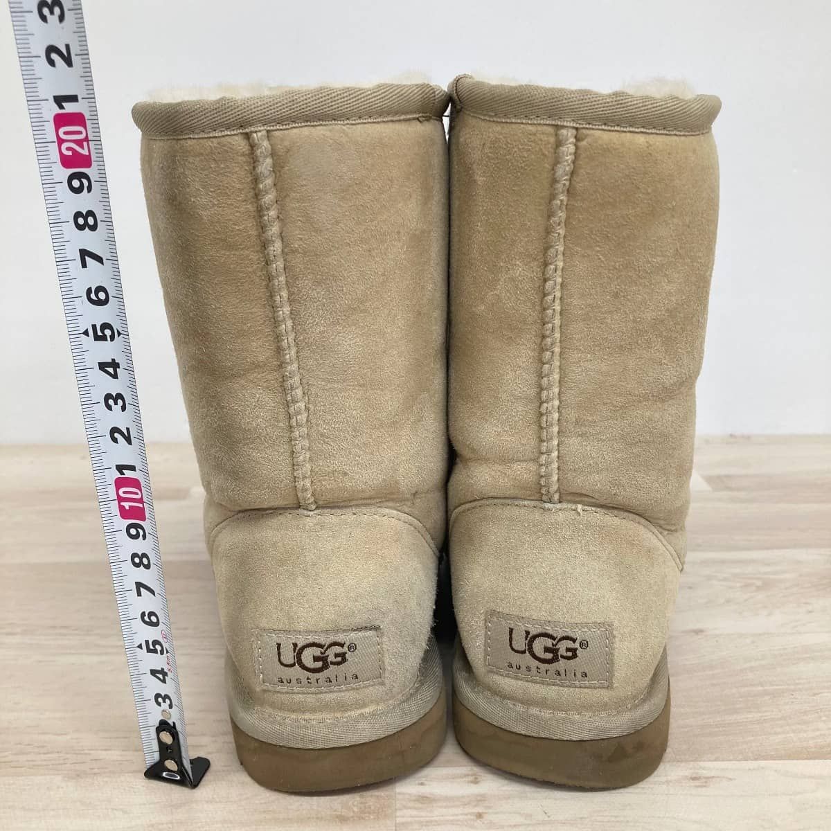 UGG/アグ ムートンブーツ W CLASSIC SHORT 5825 W/SAN ベージュ系