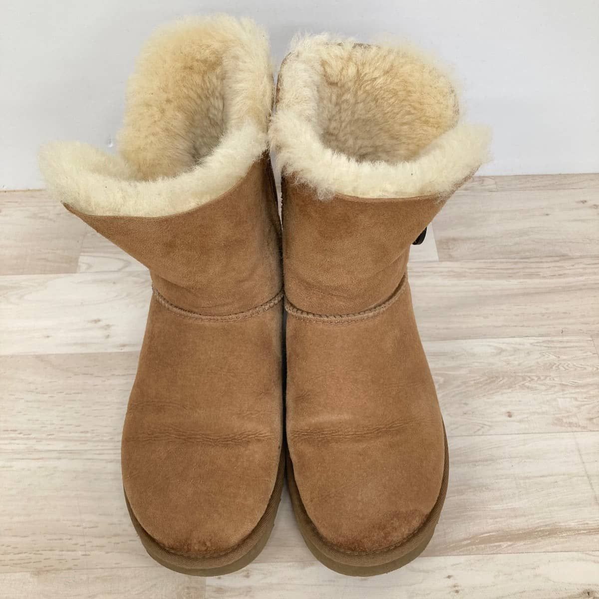 UGG ムートンブーツ W BAILEY BUTTON 5803 チェスナット 23.0cm/US6