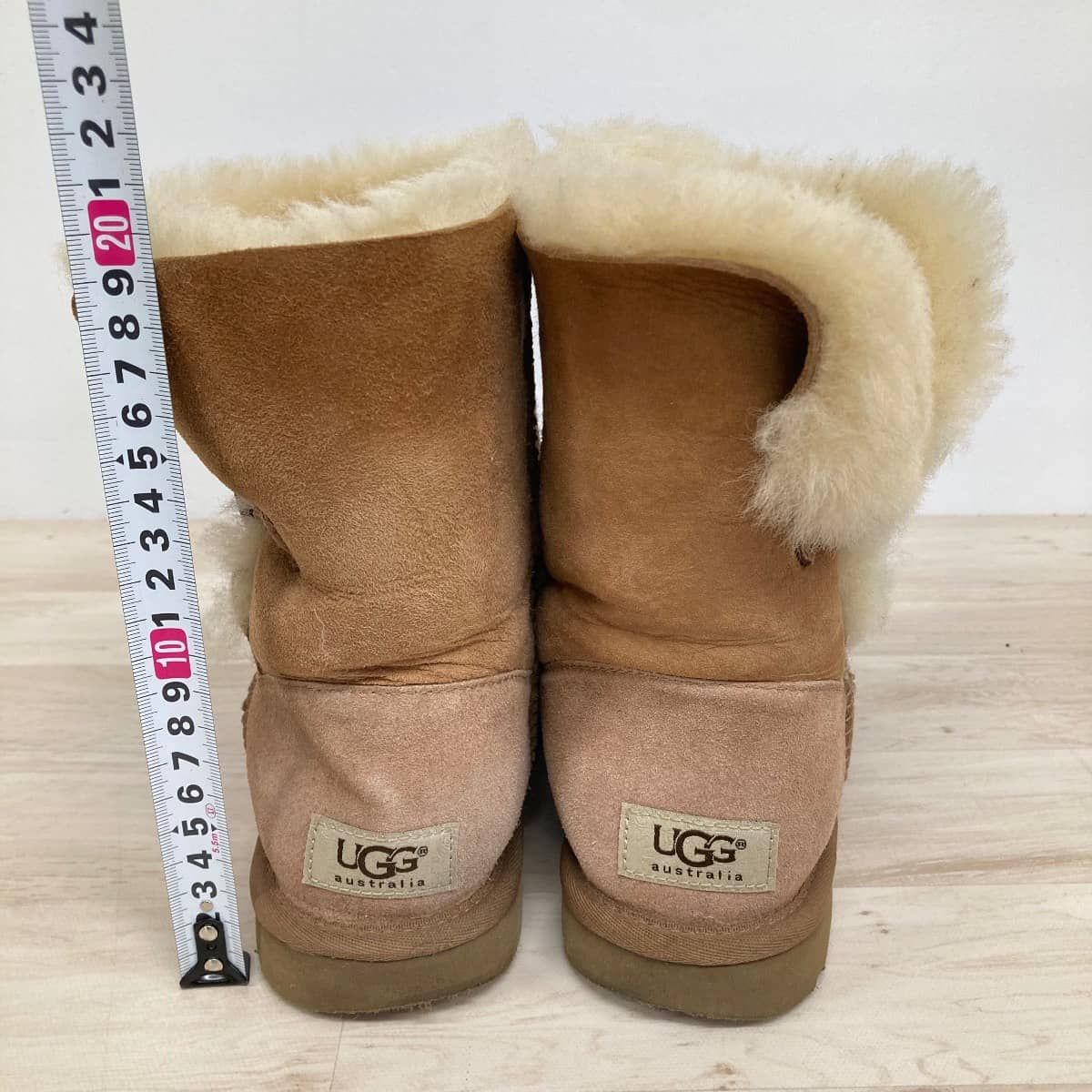 UGG ムートンブーツ W BAILEY BUTTON 5803 チェスナット 23.0cm/US6 