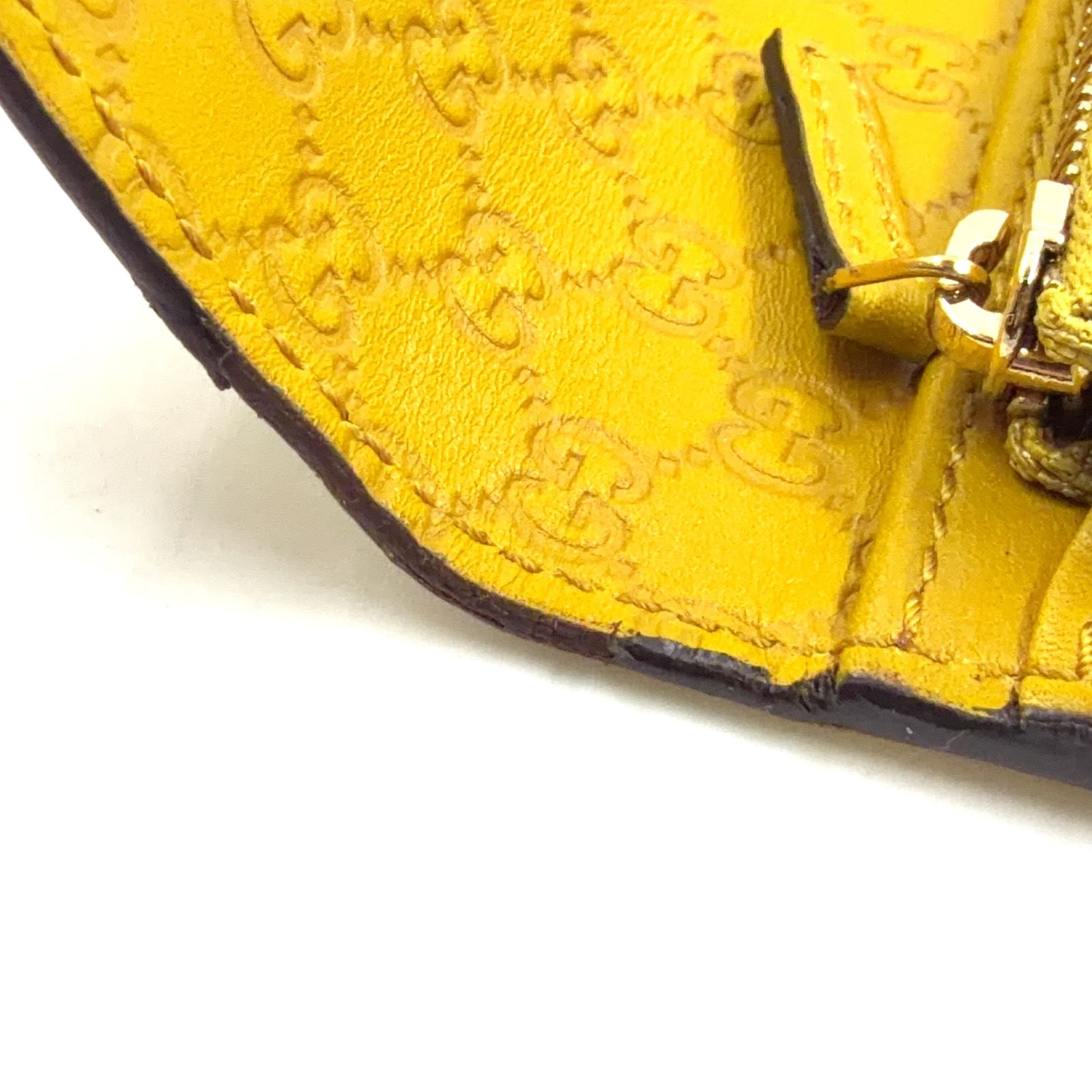 新着】GUCCI マイクログッチシマ レザー イエロー 三つ折り長財布
