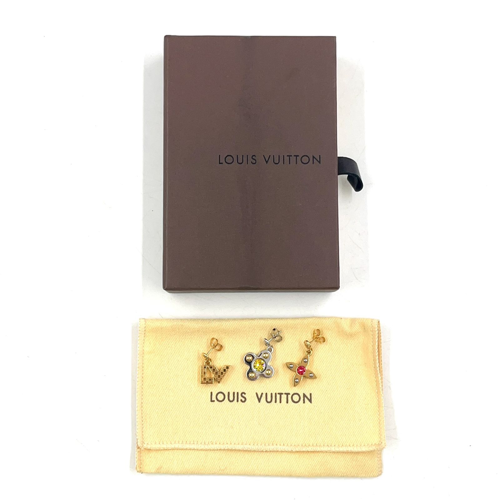 新着】LOUIS VUITTON ブックル ドレイユ ラブレターズGM GP、カラー