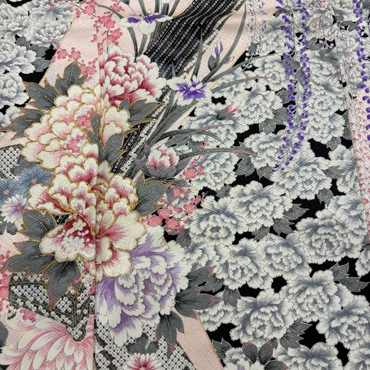 振袖 身丈161cm 裄丈67cm M 袷 牡丹 琴 金糸 刺繍 薄ピンク 正絹 秀品 