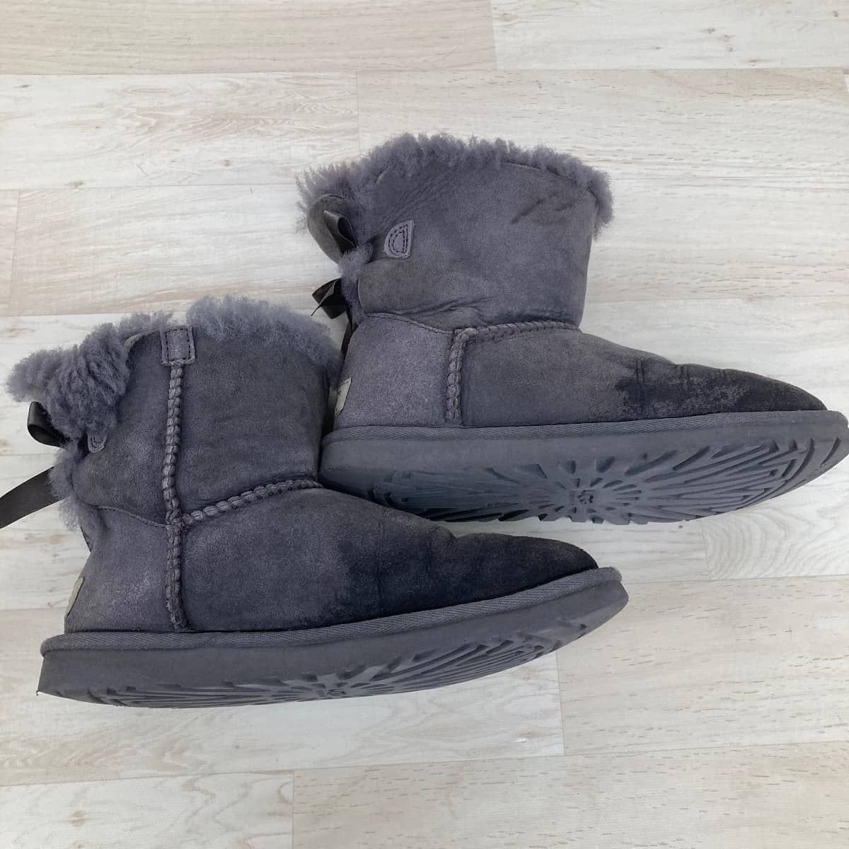 UGG ムートンブーツ W MINI BAILEY BOW 1005062 グレー 22cm/US5 アグ