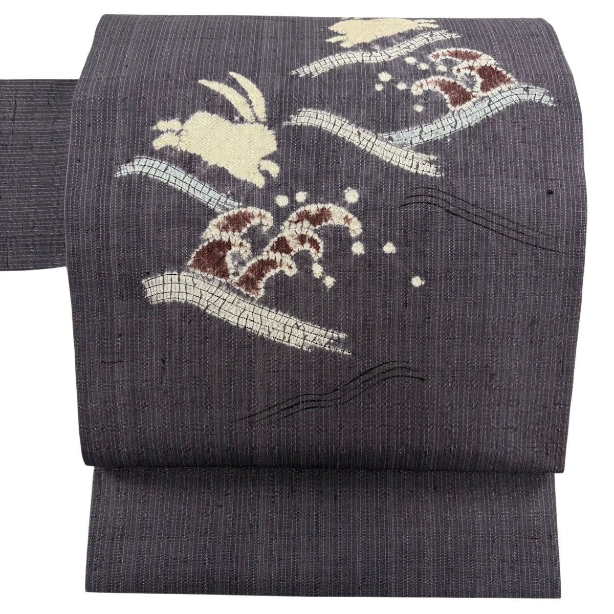 【美品】 名古屋帯 秀品 落款 紬地 うさぎ 波頭 絞り 灰紫 正絹 【中古】