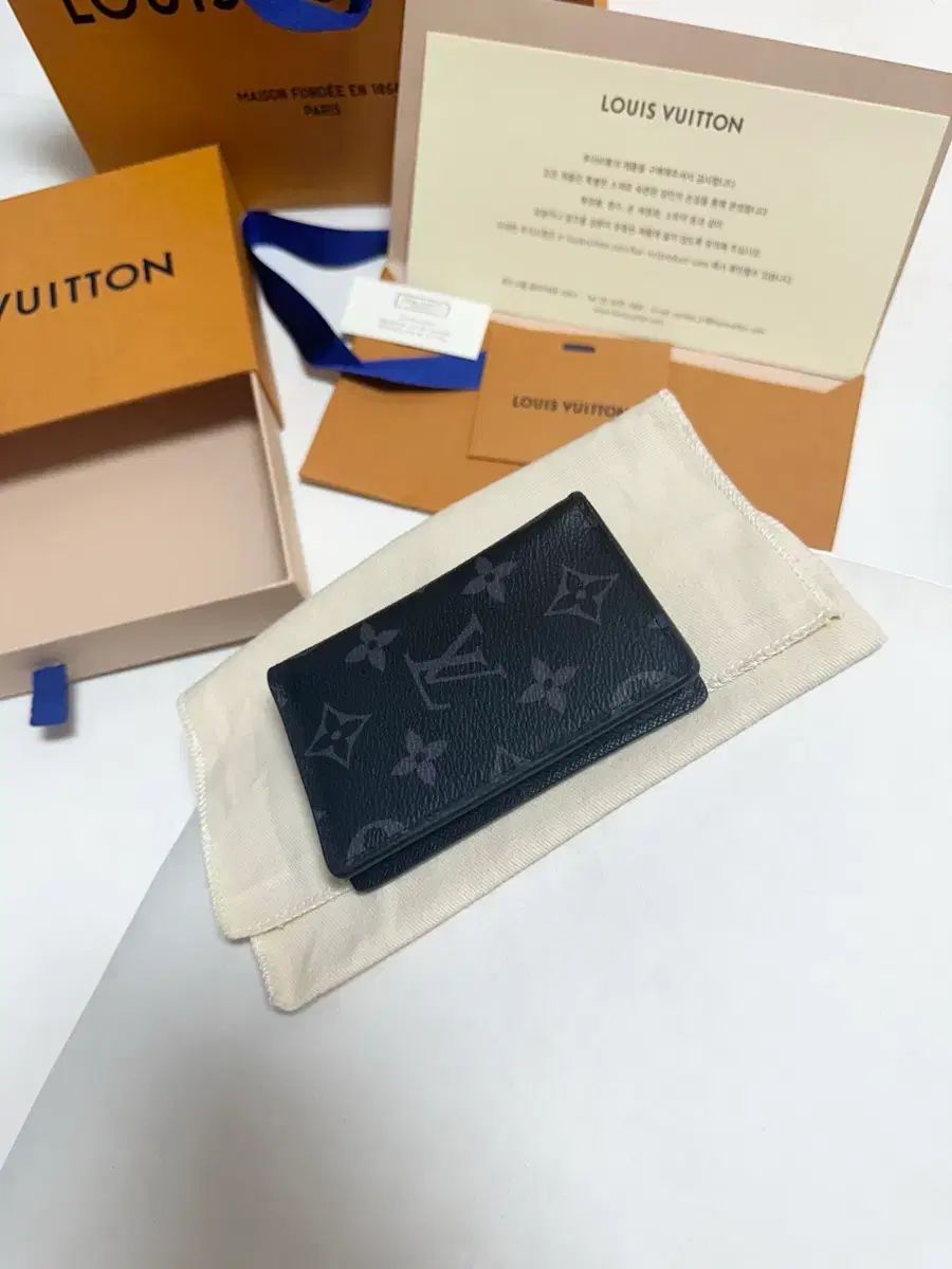 ルイヴィトン エクリプス オーガナイザー カードウォレット