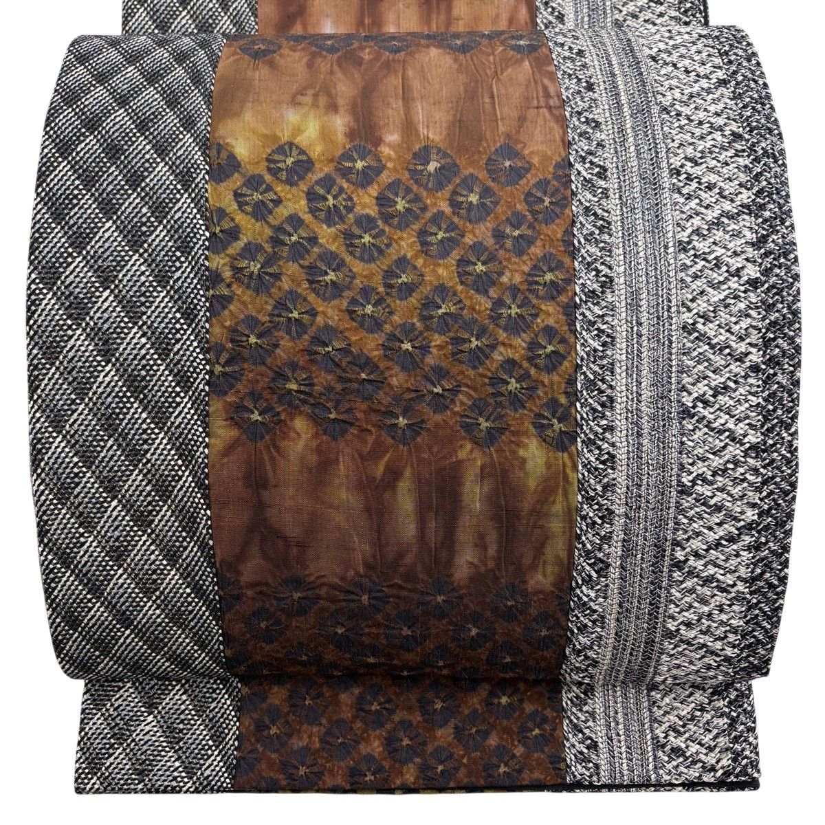 【美品】 袋帯 秀品 幾何学模様 縞 金銀糸 絞り 黒灰 全通 正絹 【中古】