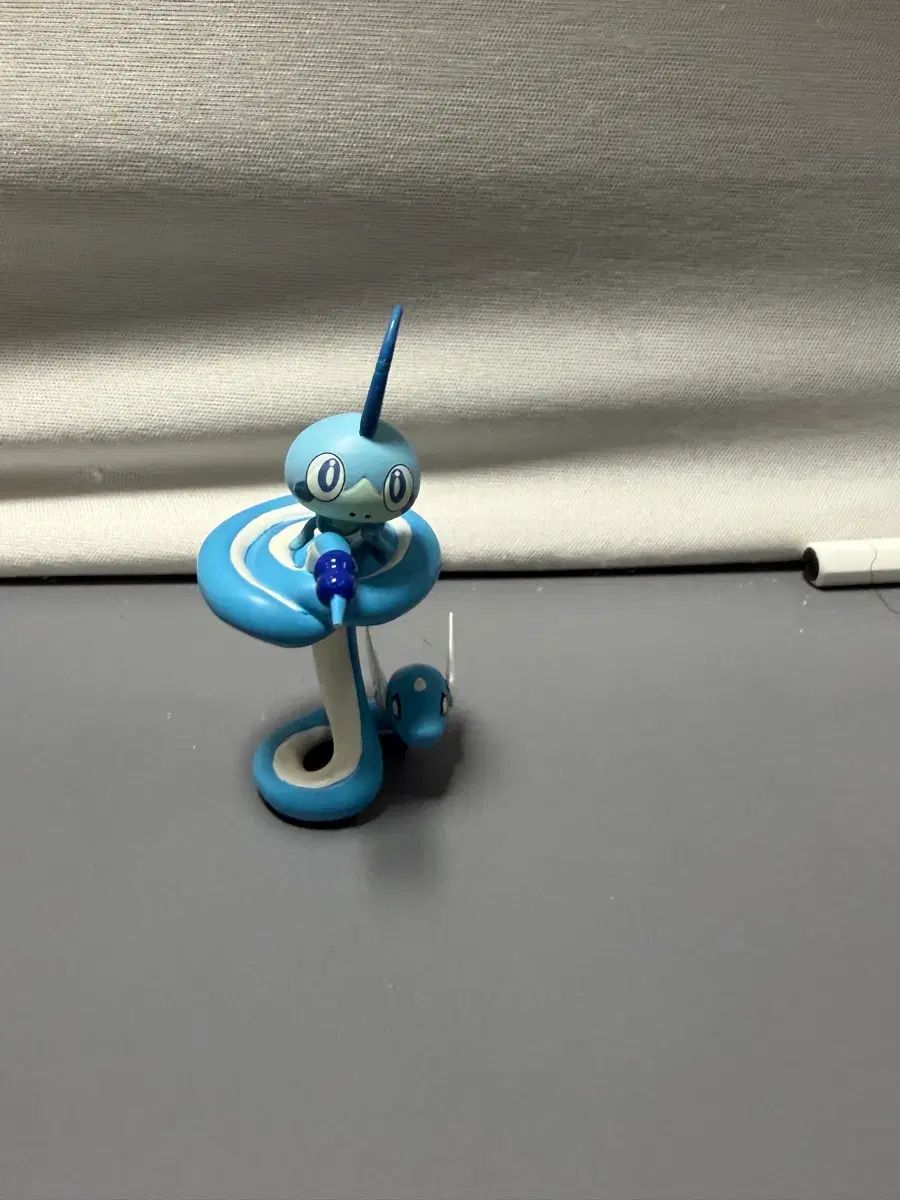 ポケットモンスター レジン フィギュア bqg ゴルーグ 8世代 スターティング ウールー 版