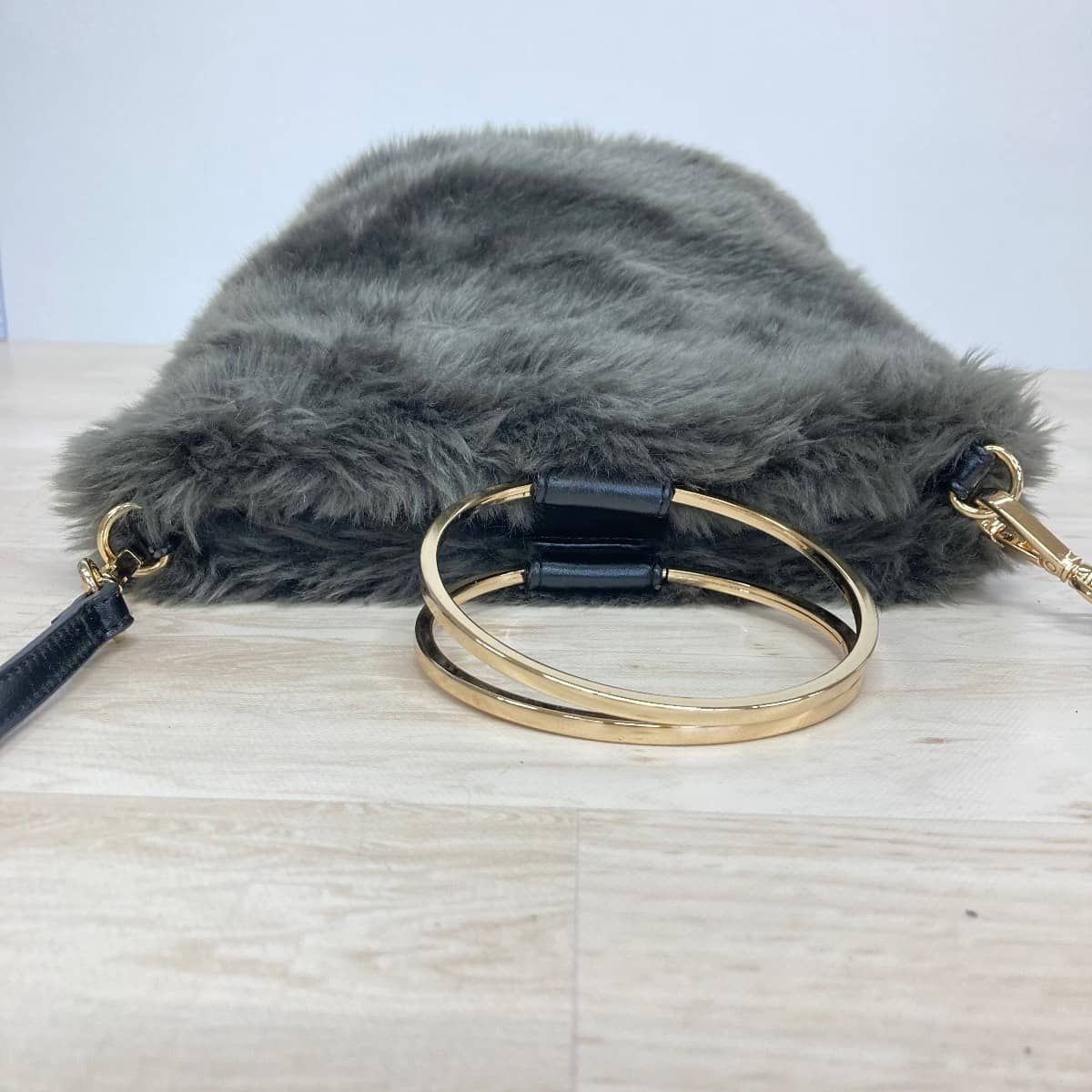 美品 自由区 フェイクファー 2WAY ショルダーバッグ/ハンドバッグ 