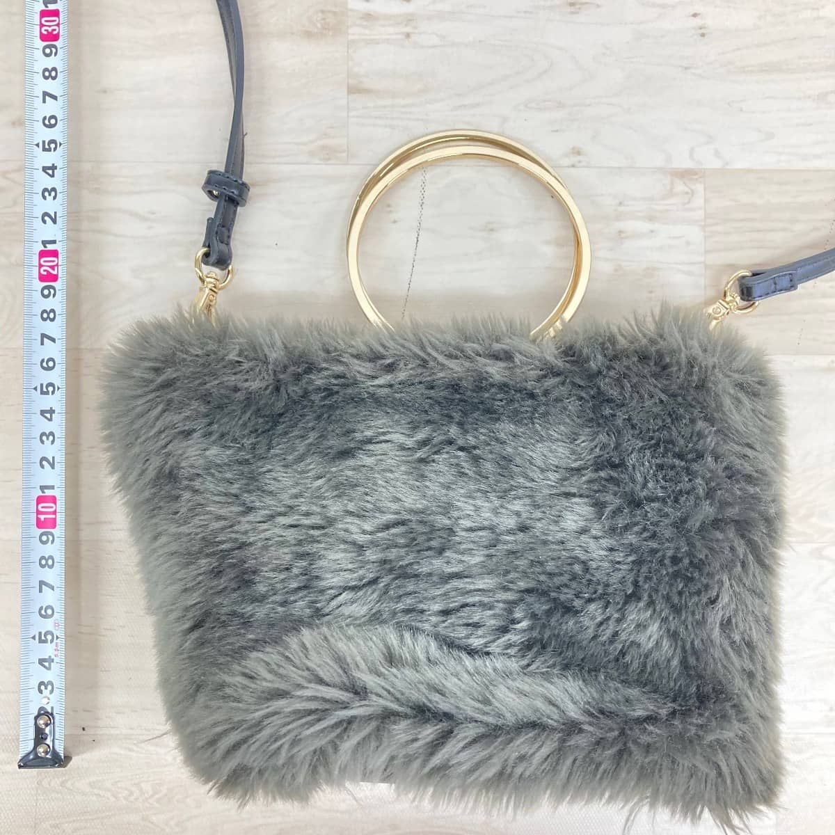 美品 自由区 フェイクファー 2WAY ショルダーバッグ/ハンドバッグ 