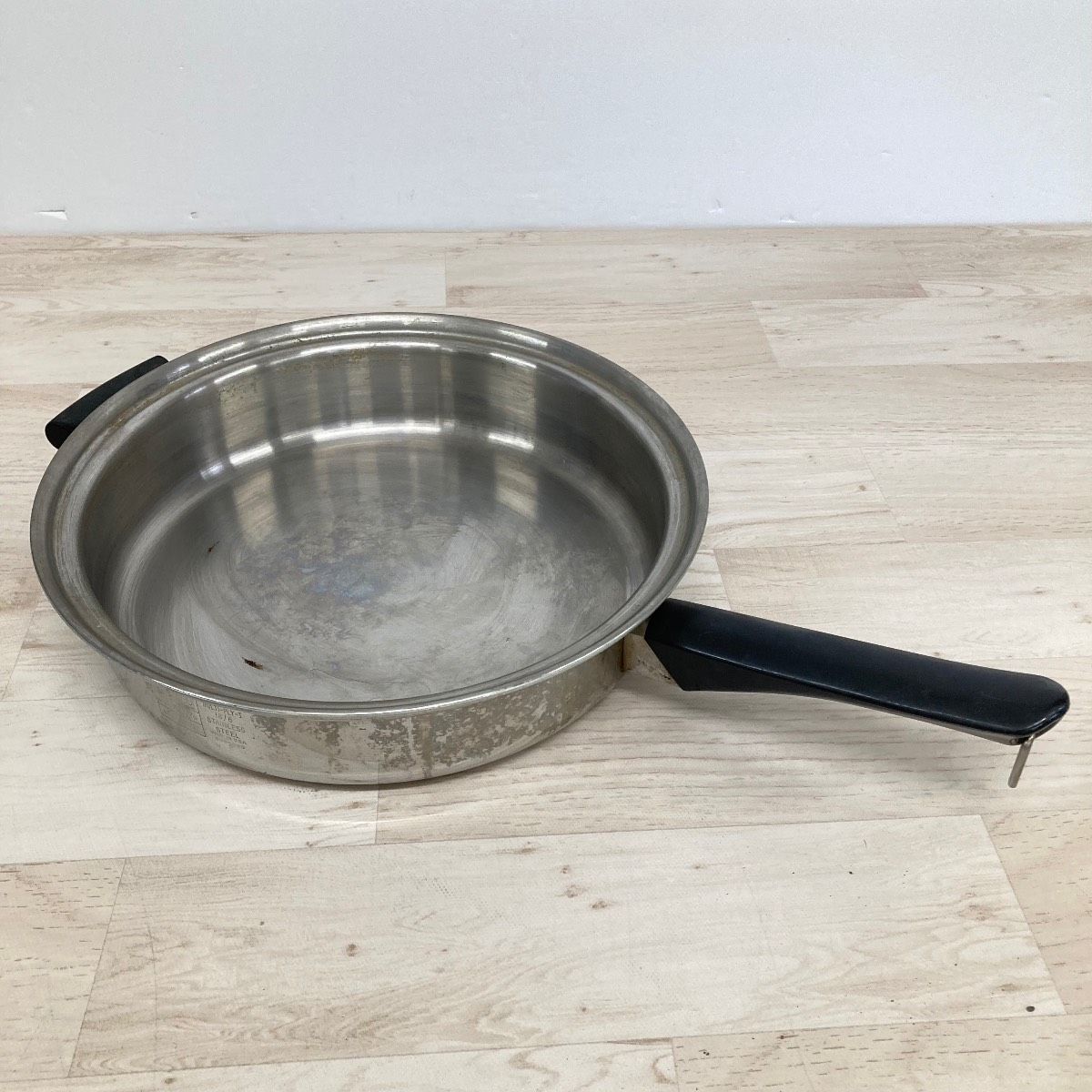 美品！　Amway Queen 無水ステンレスフライパン 18/8 28cm Amway Queen/アムウェイクイーン フライパン MULTI-PLY-I 18/8