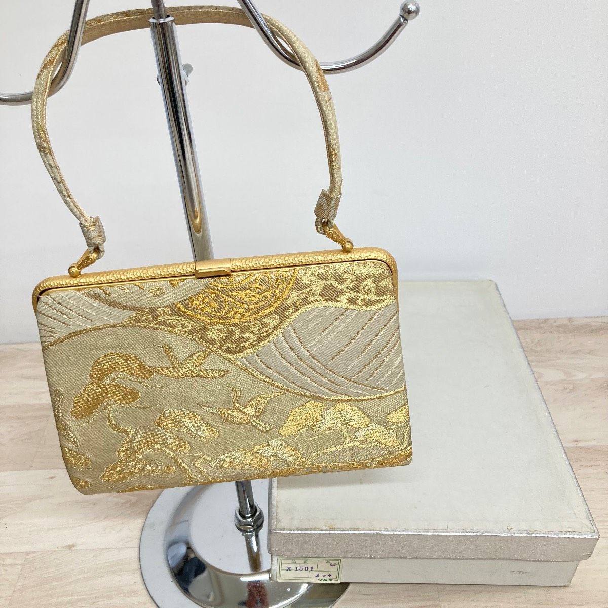 美品 和装バッグ/ハンドバッグ ゴールド系 織物 鶴 松 模様 品番X 1501