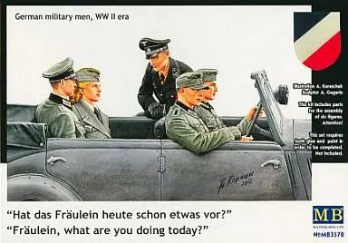 [Used] Plastic Model 1/35 Passenger Car with 6 Passenger Car Occupants, Officer+Female Soldier+Driver [MB3570]