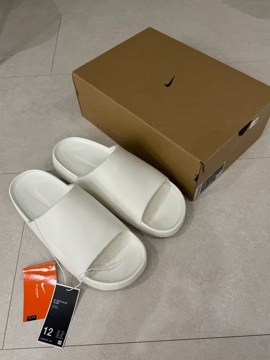 (新品) NIKE カム スライド スリッパ 白 290