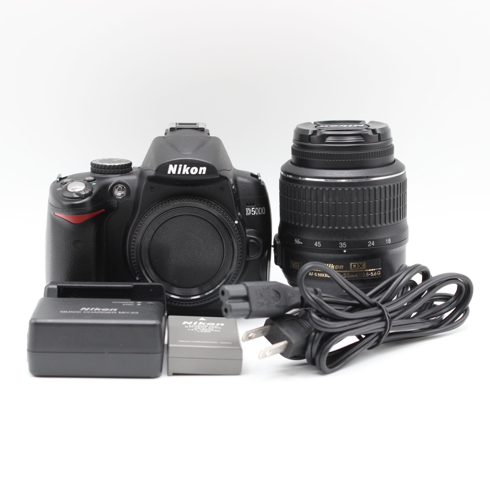美品】 Nikon デジタル一眼レフカメラ D5000 レンズキット D5000LK