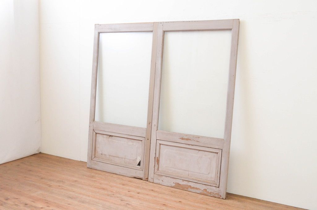 ▼現状販売▼ ガラス戸2枚セット アンティーク建具 昭和初期 大正ロマン 4~7営業日前後で発送(※修理加工希望の方3ヶ月程で発送) R-067343