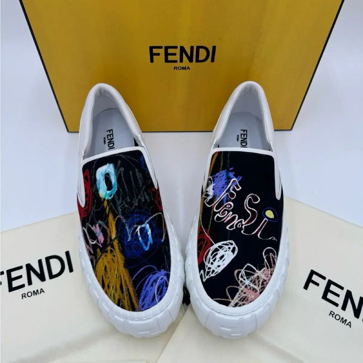 FENDI フェンディ スニーカー パータン