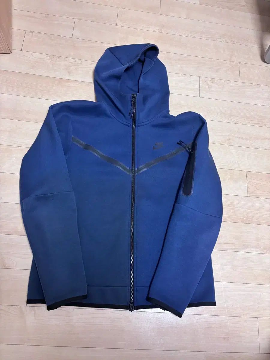 ルイヴィトン LOUIS VUITTON H5KN29F53 パーカー