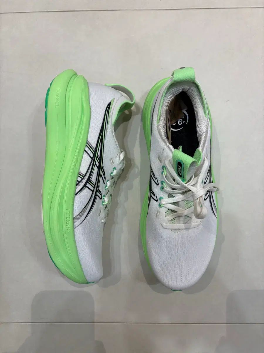(新品) asics アシックス ゲルニンバス 28 クリーム ブラック 260