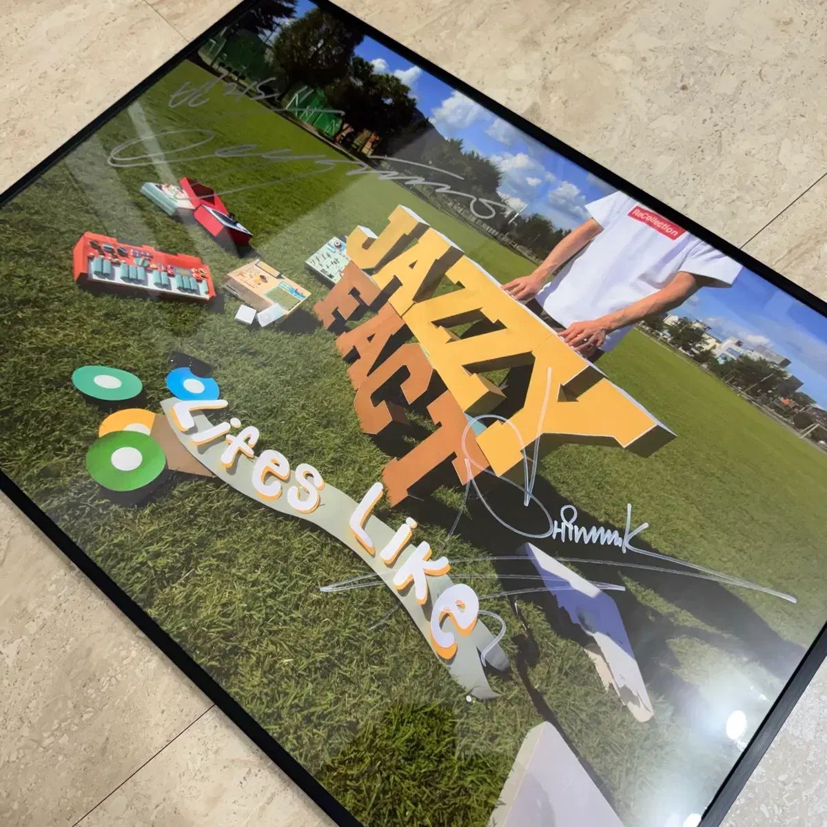 Jazzyfact Lifes Like 빈지노 サイン 額縁 出品