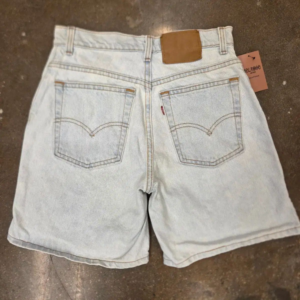 90s リーバイス 550 USA製 ライトブルー デニム ハーフパンツ 90s リーバイス 550 USA製 ライトブルー デニム ハーフパンツ