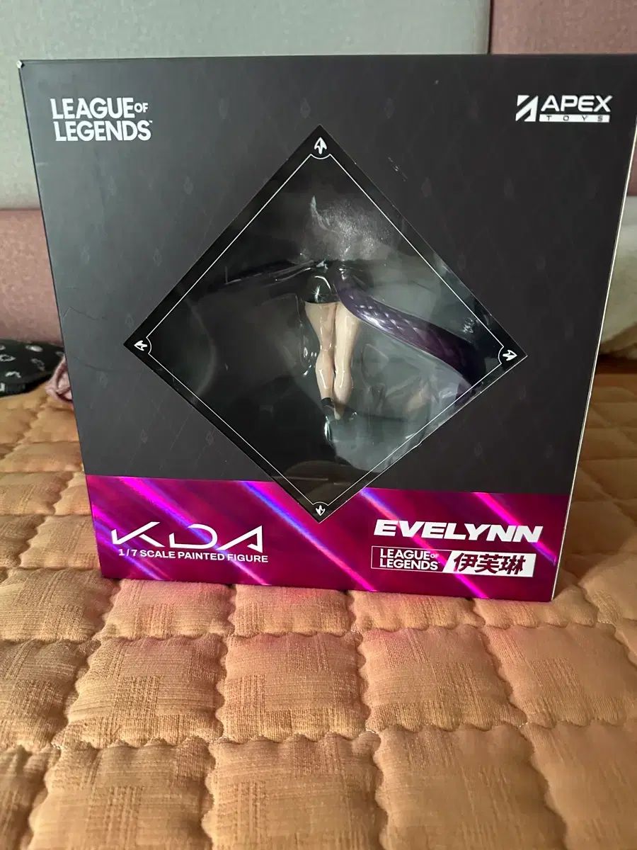 KDA クリスマス・イヴEL フィギュア