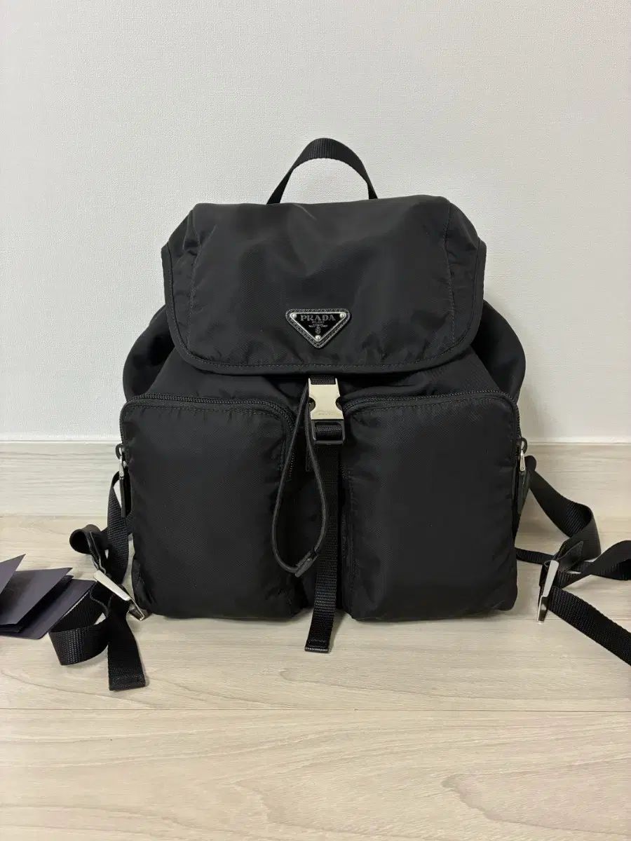 PRADA テスート ナイロン バックパック ブラック