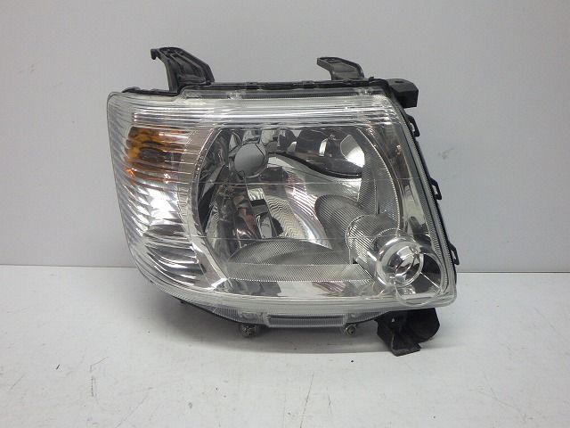 車 eKワゴンH81W 右側ヘッドライトLE04D6119 (199)