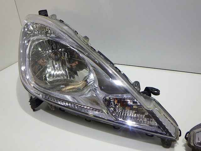 フィット ハイブリッド ヘッドライト左右 ハロゲン GP1 P9603 3 33100