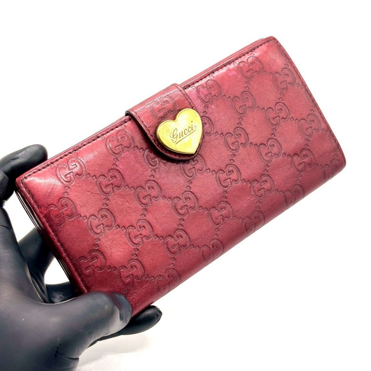 甘さを秘めた余韻】 GUCCI 長財布 グッチシマ ラブリーハート Wホック