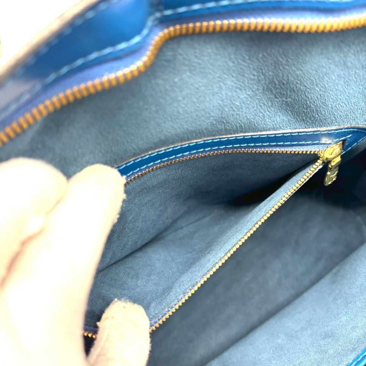青は静かに語る】 LOUIS VUITTON トートバッグ エピ リュサック レザー