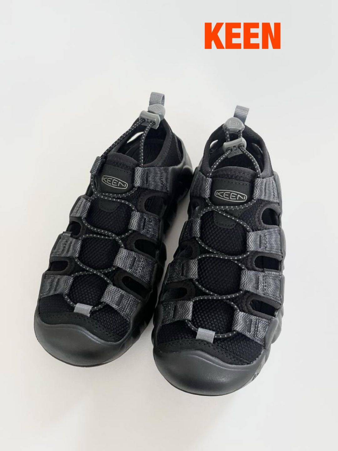 【新品】KEEN　キーン　サンダル　24.5cm　ヒール3　ブラック×グレー　アウトドア　くつ　おしゃれ　送料込み　6468077